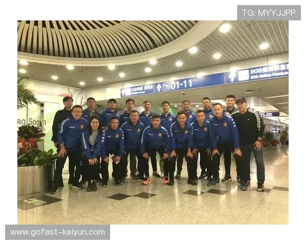 法甲俱乐部与学校合作推广足球课程，基层培养体系完善